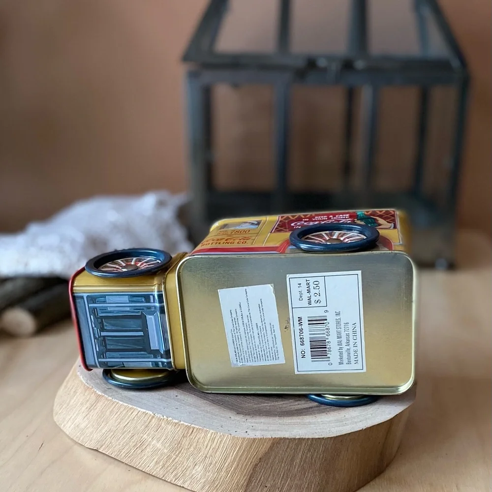 Coca-Cola Classic Vintage Tin Delivery Truck - Picture 5 of 7